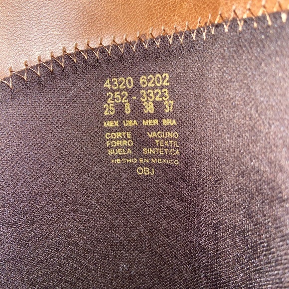 Women boots size 8 - Picture 4 of 4